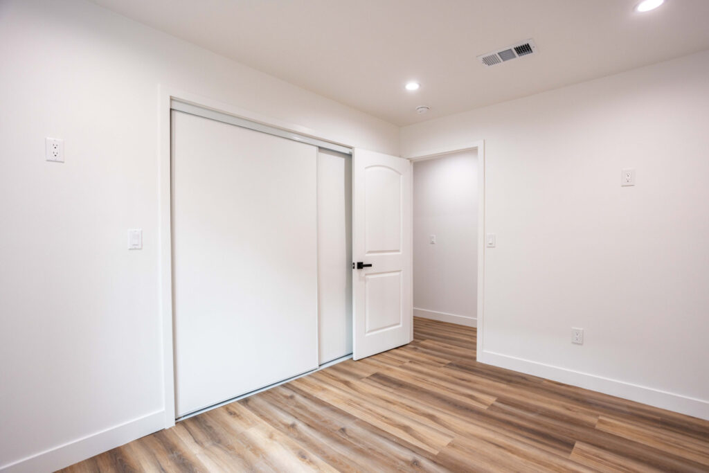 Second bedroom in the Los Angeles ADU with built-in closet